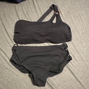 Black bikini, top XL bottom L, one shoulder, scrunch booty